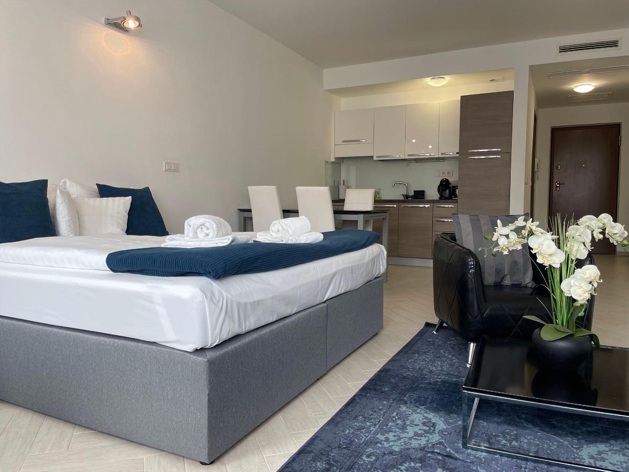 Smart Carrara Apartmens *